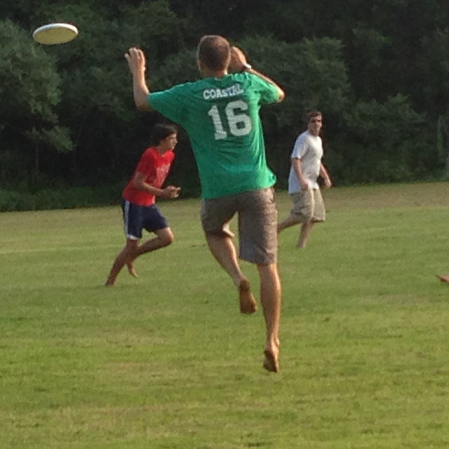 Pick Up Ultimate Frisbee Mondays at 6pm!